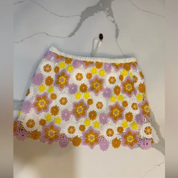 ZARA Floral Crochet Retro Mini Skirt - Picture 2 of 3
